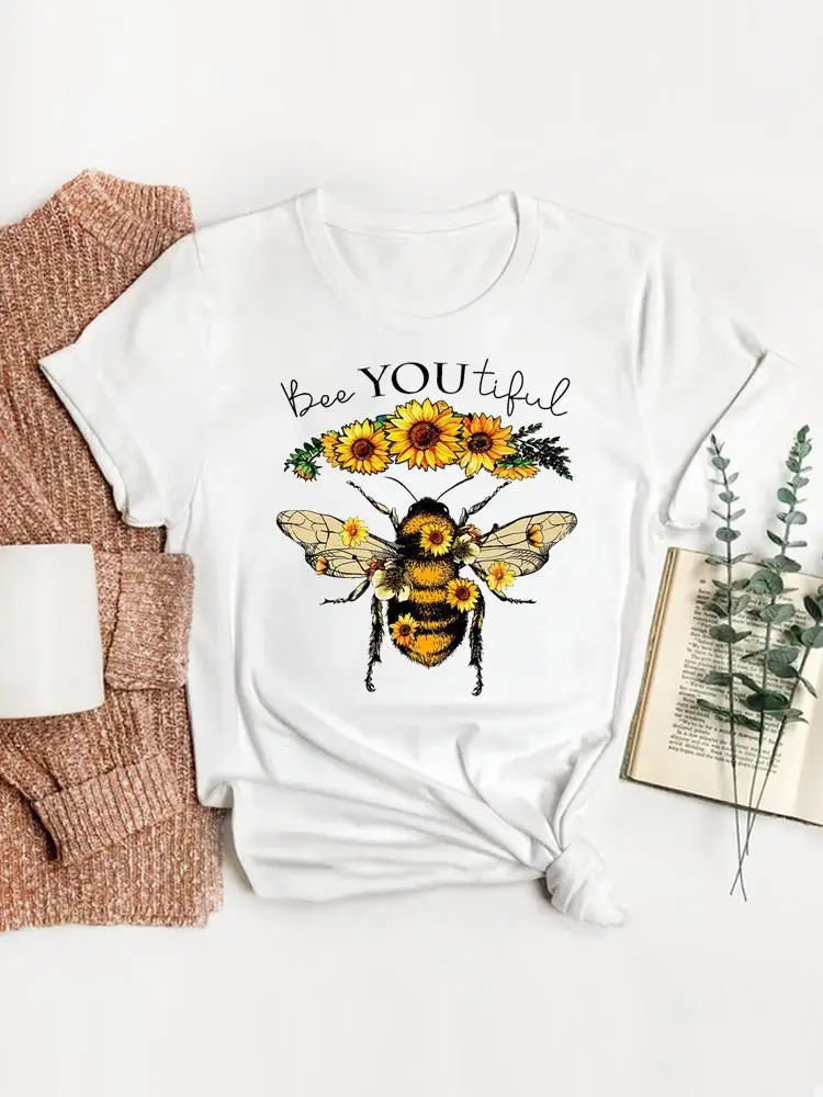 

Футболка женская летняя с коротким рукавом, круглым вырезом и принтом