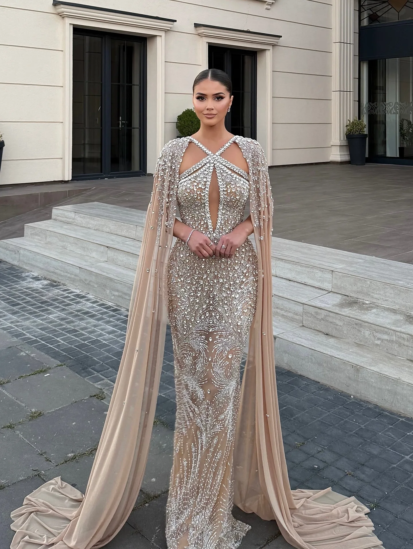 فساتين حفلات رسمية مستقيمة فاخرة مخصصة من حجر الرا...