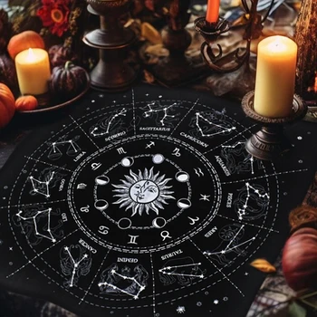 Nappe de carte de Tarot en velours, tissu d'autel imprimé lune et soleil, tapis de chariot de Tarot révélant la Fortune, vêtements de Table pour sorcière de Divination 1