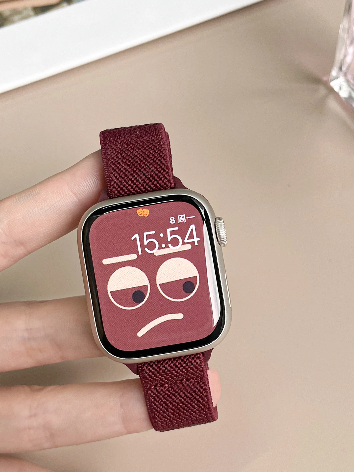 สายนาฬิกาไนลอนบางสำหรับ Apple Watch