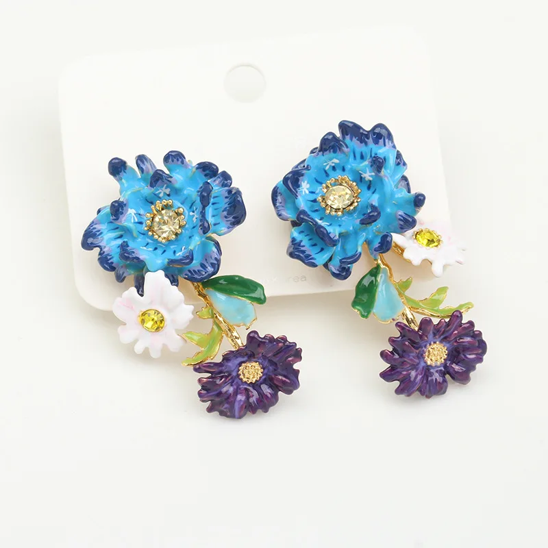

Модные индивидуальные эмалированные глянцевые процветающие серьги-клипсы в виде букета синего василькового цветка, роскошные модные дизайнерские серьги