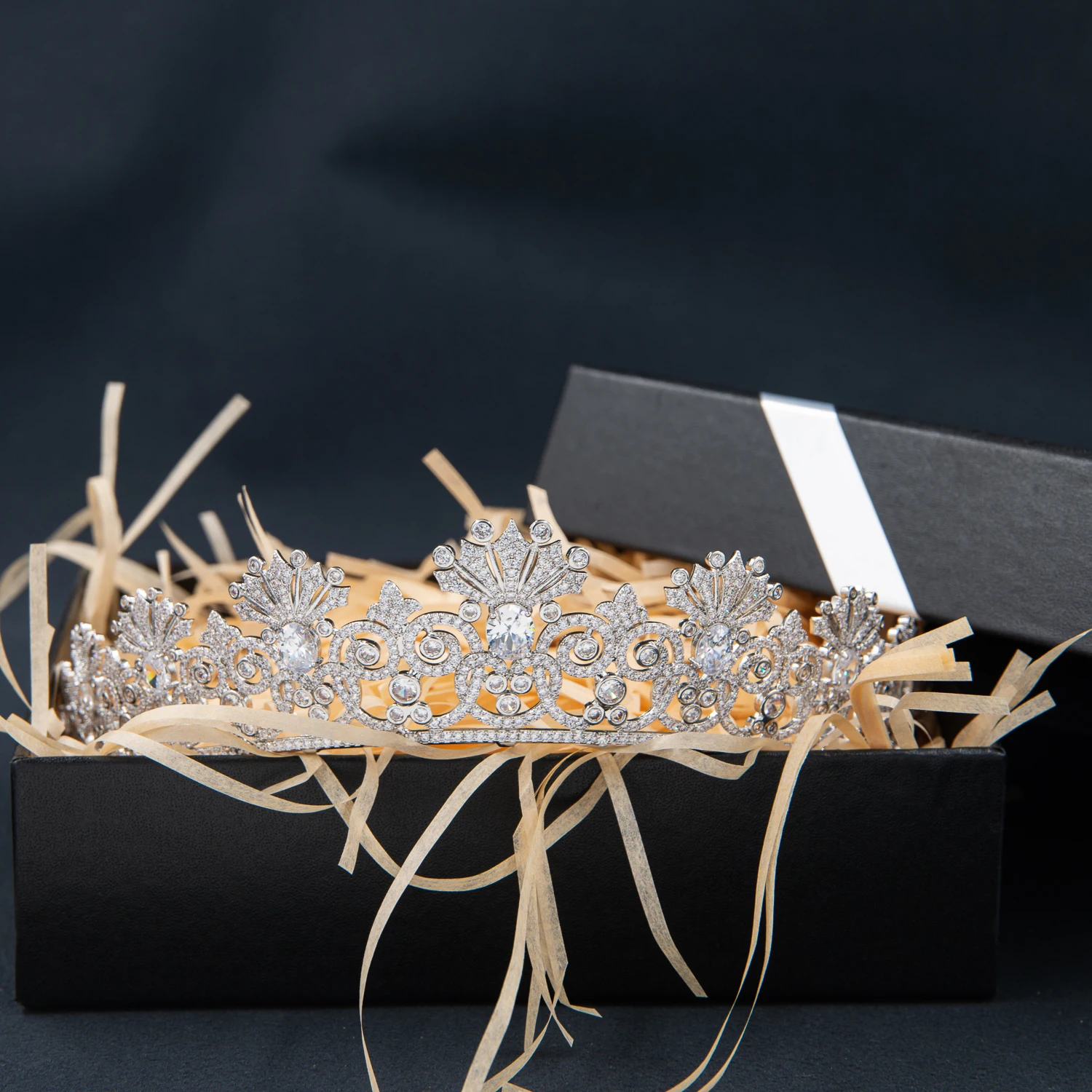 Replica Wedding Tiara,Zirconia Tiaras Diadem for Bride,Prom,Party,Gatherings Hair Accessories for Women CH10430