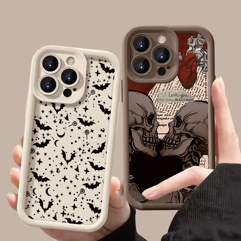 Vintage Red Bats Skull Trendy Pattern Soft Phone Case Cover