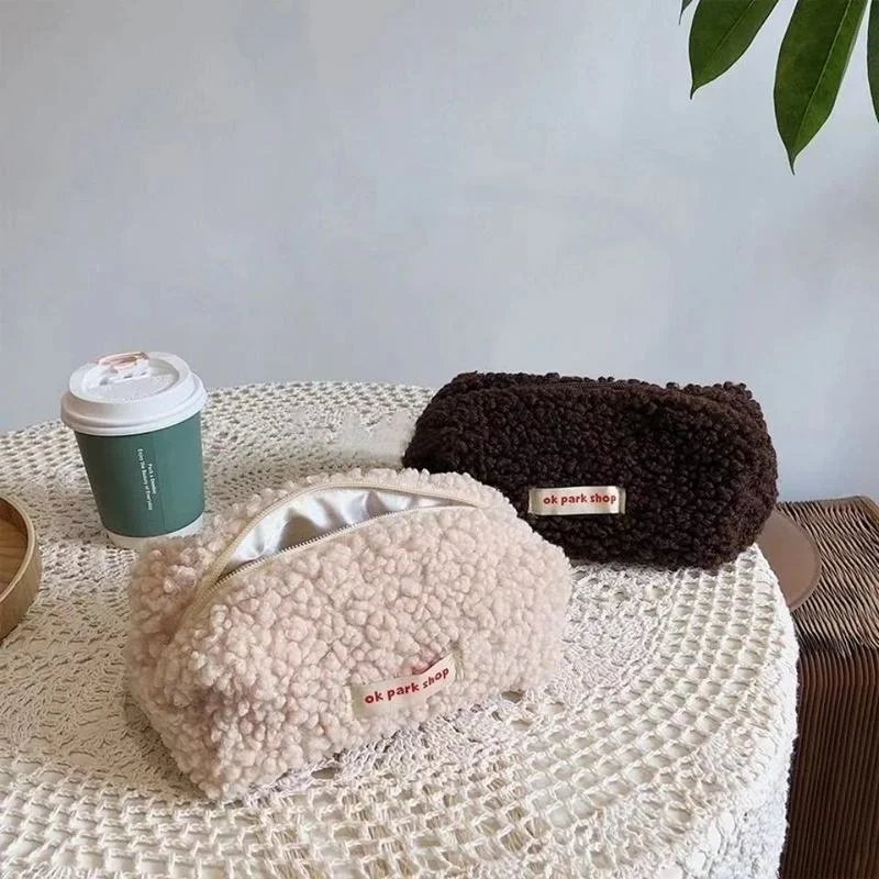 

Сумка для макияжа, из овечьей шерсти, плюшевая, большая, на молнии, 1 шт.