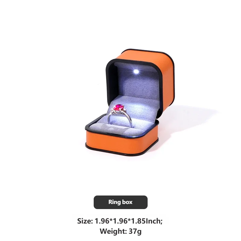 Portagioie a LED Design con cornice nera ad angolo rotondo in pelle PU, organizer per collane con bracciale ad anello, confezione ideale per regali e affari