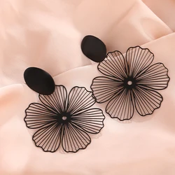 Elegant 2024 Vintage Black Floral Clip - On Earrings (Black)