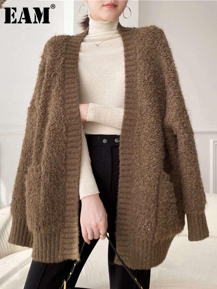 

[EAM] Big Size Coffee Thick Knitting Cardigan Sweater Loose Fit V-Neck Long Sleeve Women New Fashion Autumn Winter 2023 1DD2524