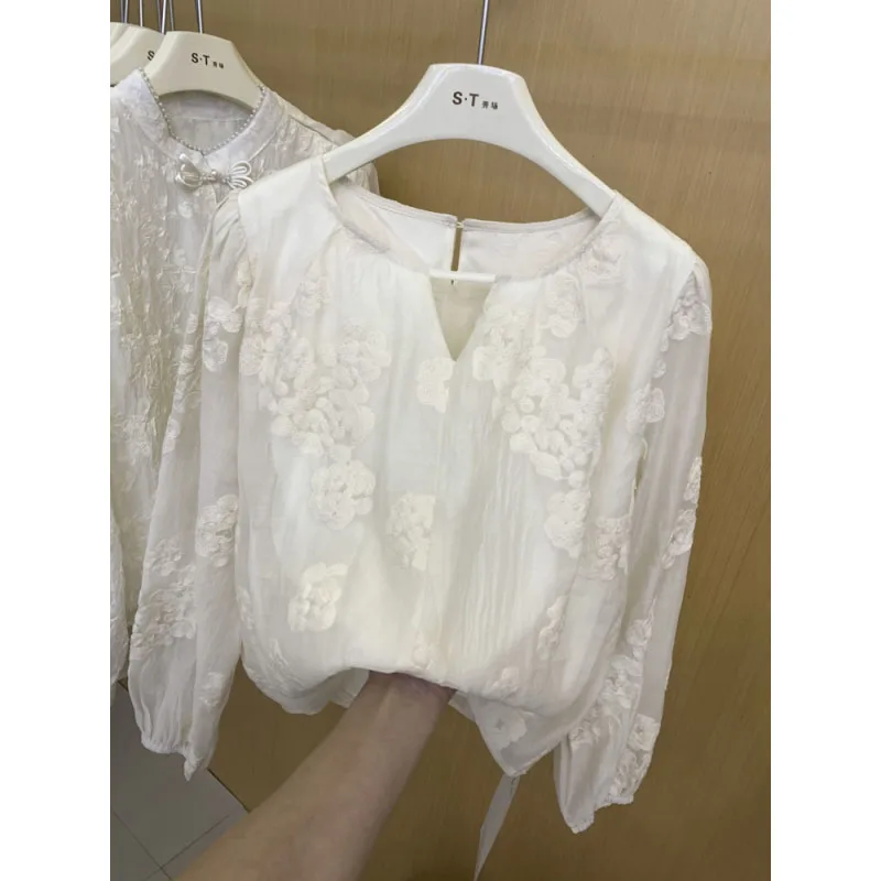 

2024 Women's New Spring Autumn Crew Neck Hollow Out Fashion Loose Long Sleeve Chinese Style Embroidered Flower Lace Chiffon Top