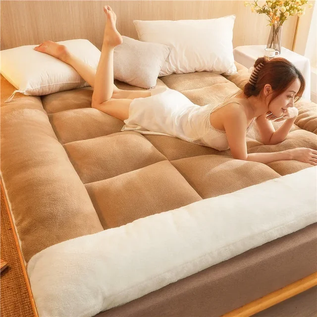 편안함과 지지력이 조화를 이루는 최고의 수면을 위한 프리미엄 매트리스 토퍼