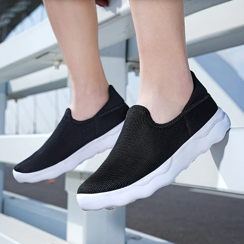 Fashion Super Light Men Running Sneakers Soft Comfort Tenis Masculino Outdoor Breathable Slip-on Athletic Shoes Spring 39-48