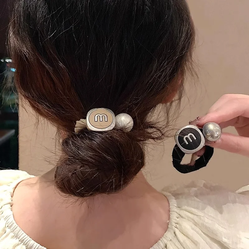 Luxurious Pearl-Embellished Elastic Hair Accessories