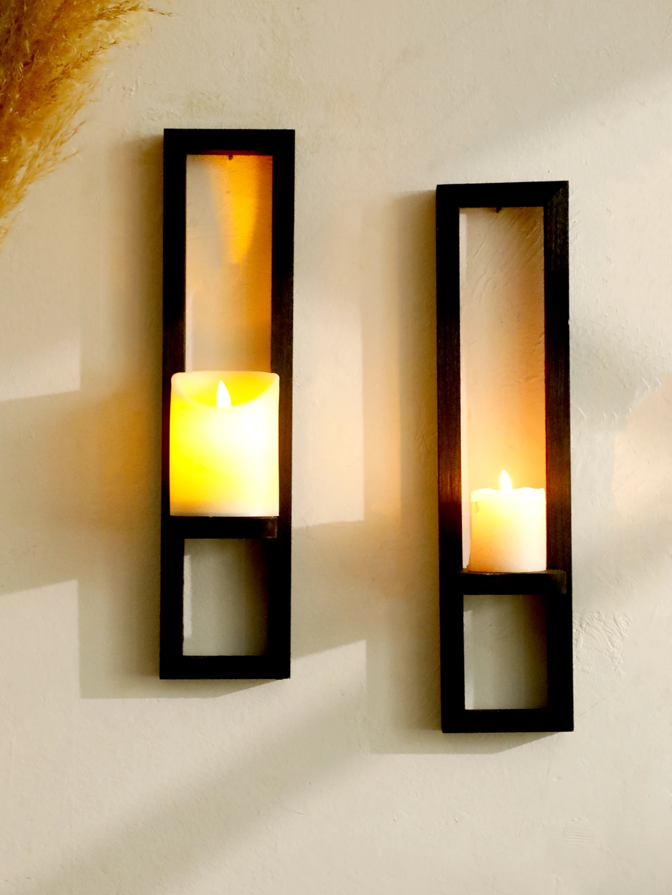 Decorative Wall Sconce in Living Room