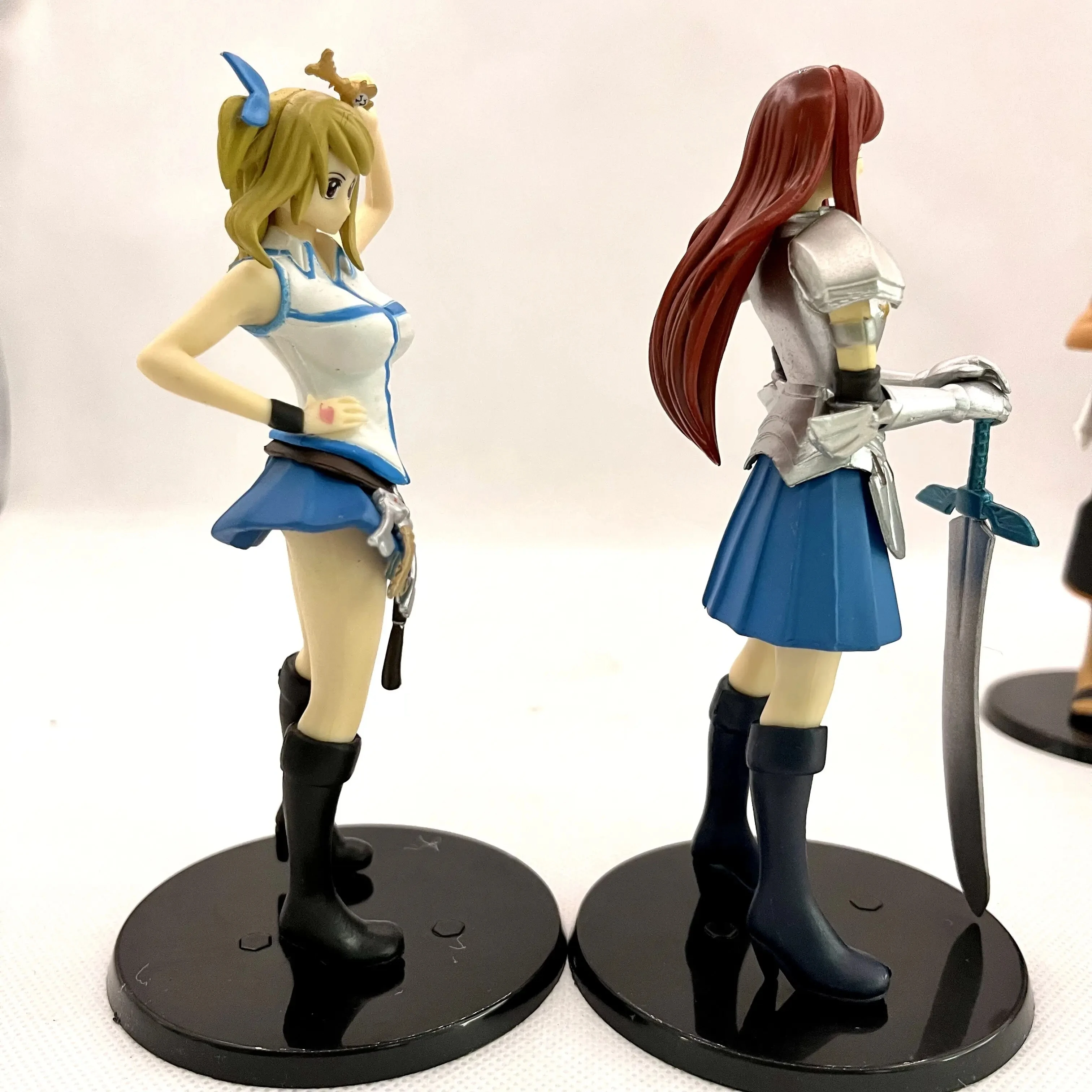 Figurines queue de fée Lucy Heartfilia Natsu Dragneel gris Erza Scarlet,  jouets modèles à collectionner, 4 pièces/lot - AliExpress, image size:3024x3024