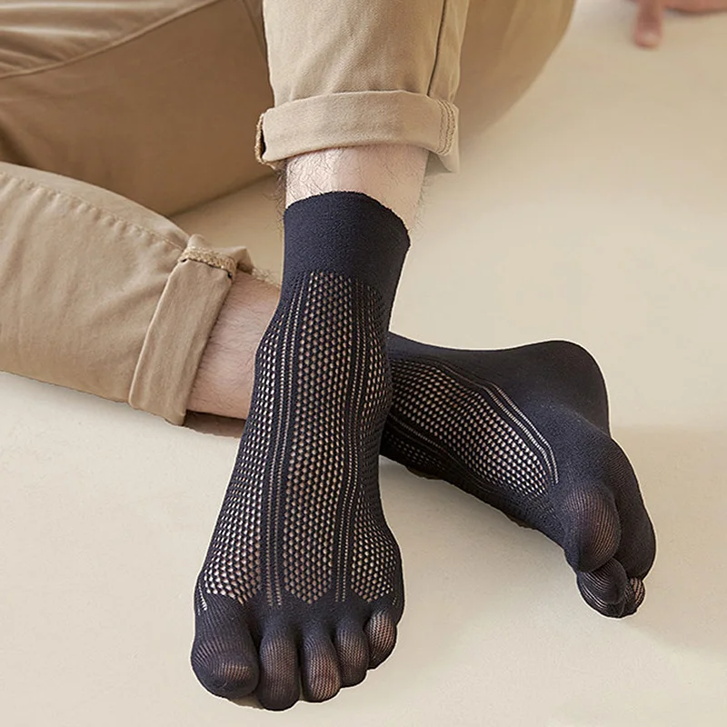 

1 Pair Summer Thin 5 Finger Socks for Men Hollow Transparent Breathable Mesh Toe Socks Nylon Casual Elastic Loose Short Socks