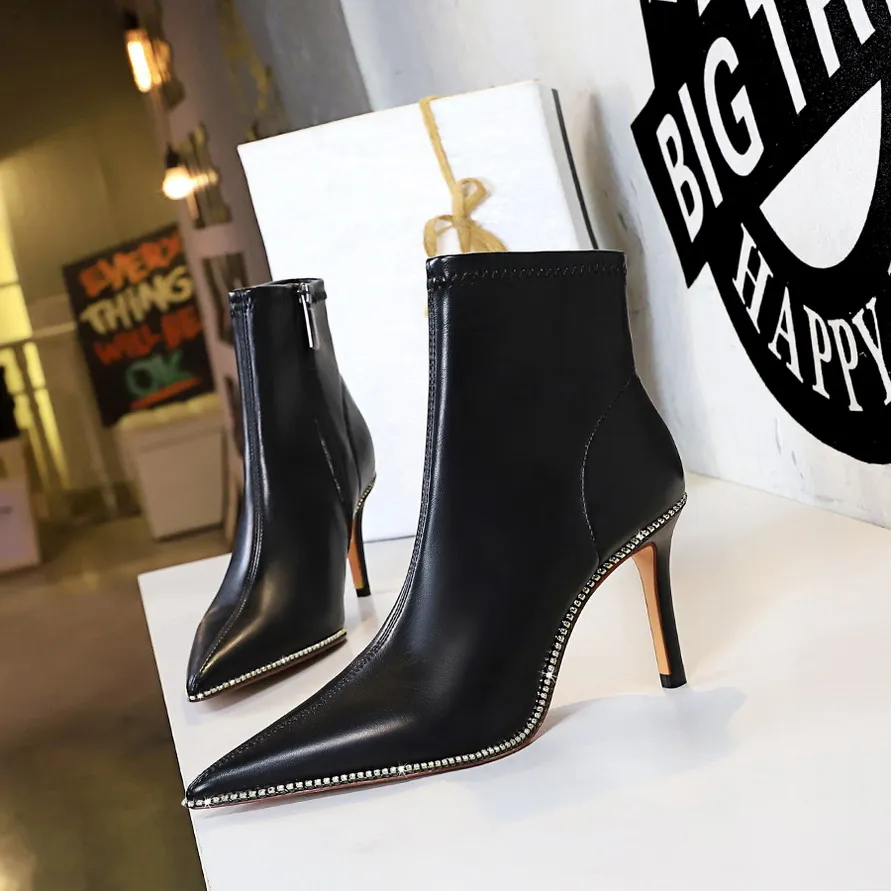 

Crystal Pointed Toe Short Boots Fall Solid Color Ankle High Women Shoes Fine Heel Zapatos Mujer Zipper Botas Femininas