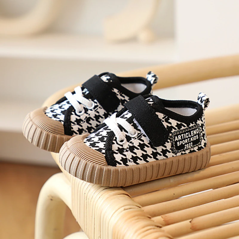 Children's Soft Sole Casual Shoes Canvas Shoe Boys Girls' Spring Autumn Single Shoes Breathable Baby Prewalker Sneakers
