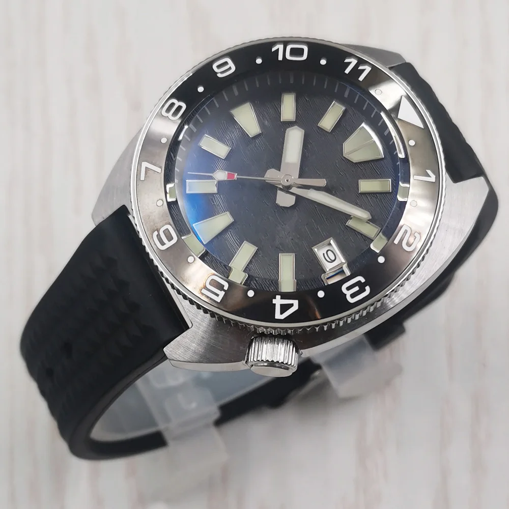 

41MM Seiko NH35 Movement Sterile Black Dial Date Window Sapphire Glass Rubber Strap Luminous Automatic mechanical watch