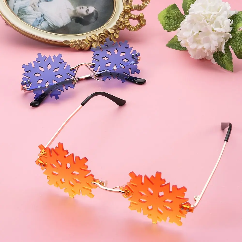 

Новинка Рождественские Зимние солнцезащитные очки в форме снежинки для женщин и мужчин милые очки для Хэллоуина без оправы