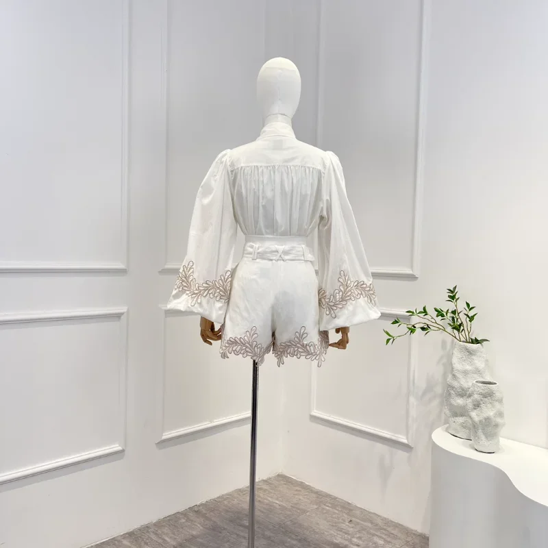 Top Qualitiy 2024 Latest Spring Summer Full Sleeve White Solid Embroidery Blouse and Shorts Set Women Office Lady Suits