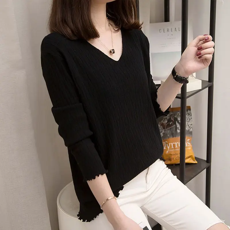 Oversized New 2023 Autumn/Winter Covering Loose Sweatshirt Fat Sister V-Neck Age Reducing Foreigner Bottom Sweater Female Tops