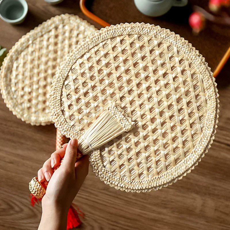 المنسوجة يدويا القش المنسوجة مروحة اليد الصيف القديم مروحة اليد الطبيعية صديقة للبيئة المنسوجة يدويا مروحة الزخرفية مروحة مستديرة