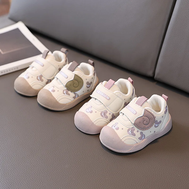 Infant Soft-Soled Toddler Shoes Spring and Fall Four Seasons Models Men and Women Baby Breathable Sneakers Children Casual Shoes 2