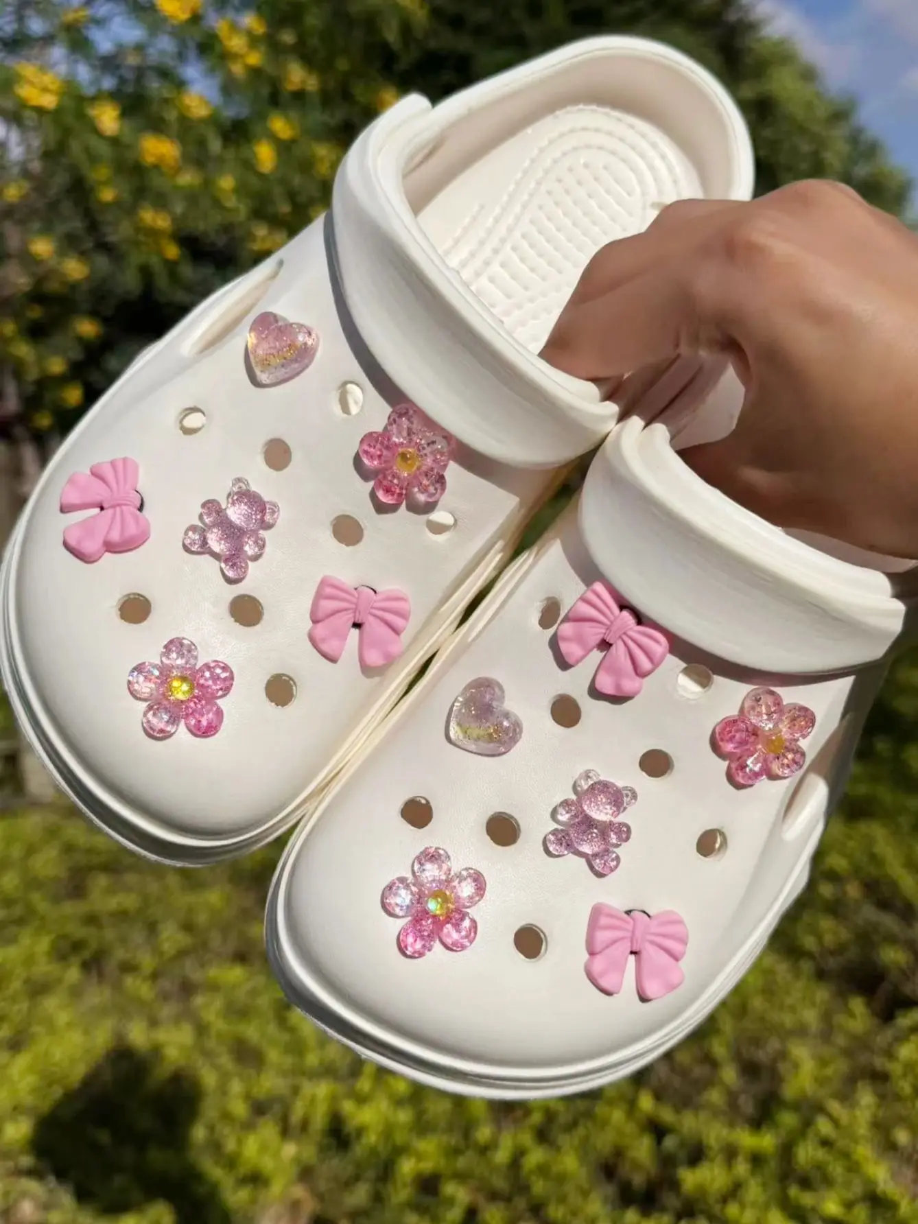 12 niedliche rosa Glitzer-Bär-Schmetterlings-Blumen-Schuhzubehör – multifunktionales Schuhclip-Zubehör für Damen-Kronen, Hausschuhe – Detail 2