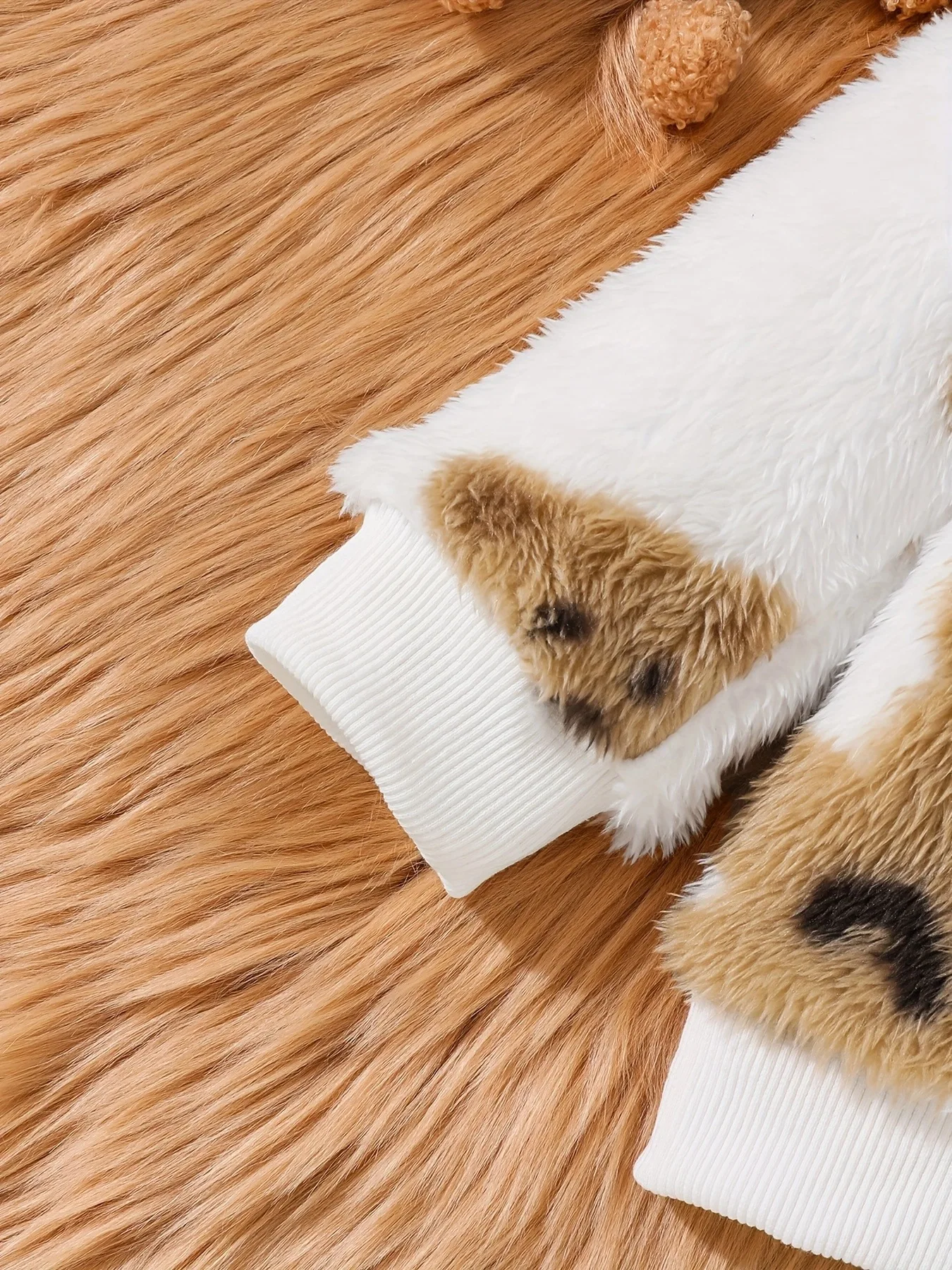 Baby boys Autumn and winter cute baby bear head pattern long-sleeved hooded sports coat