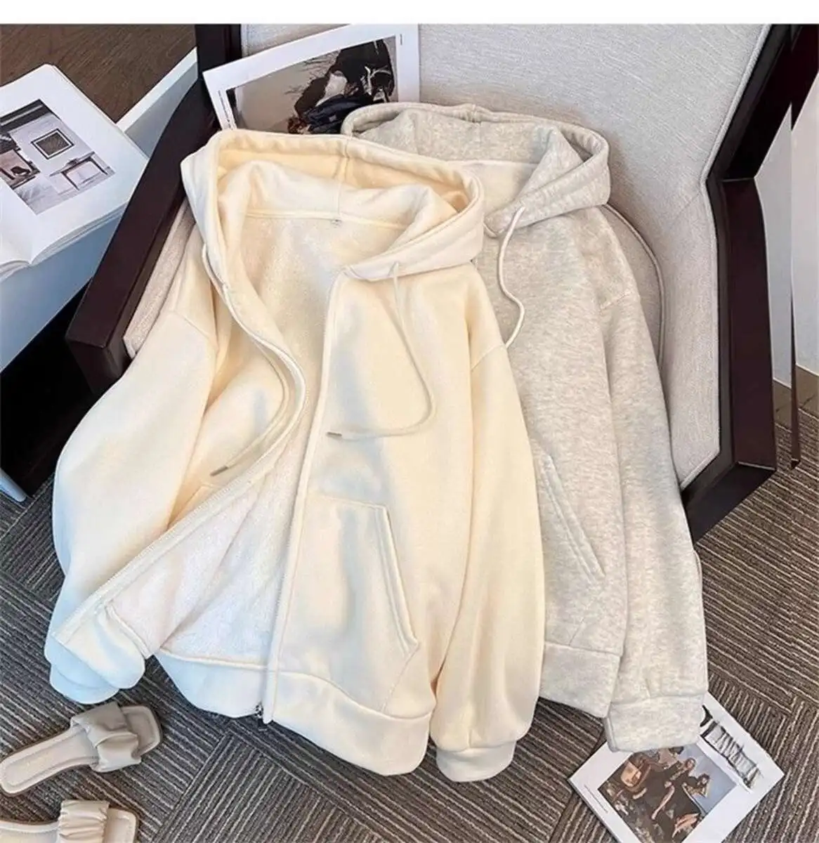 Lamb hoodie for women in autumn winter 2024, new lazy style zipper cardigan with thick fleece and loose hooded jacket_voghion.com