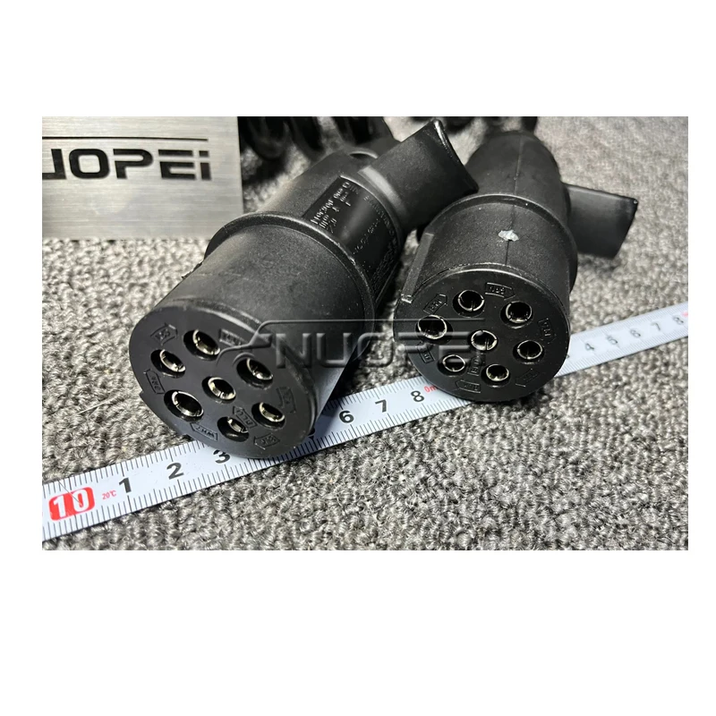 Electrical coil connector for M-A-N truck
