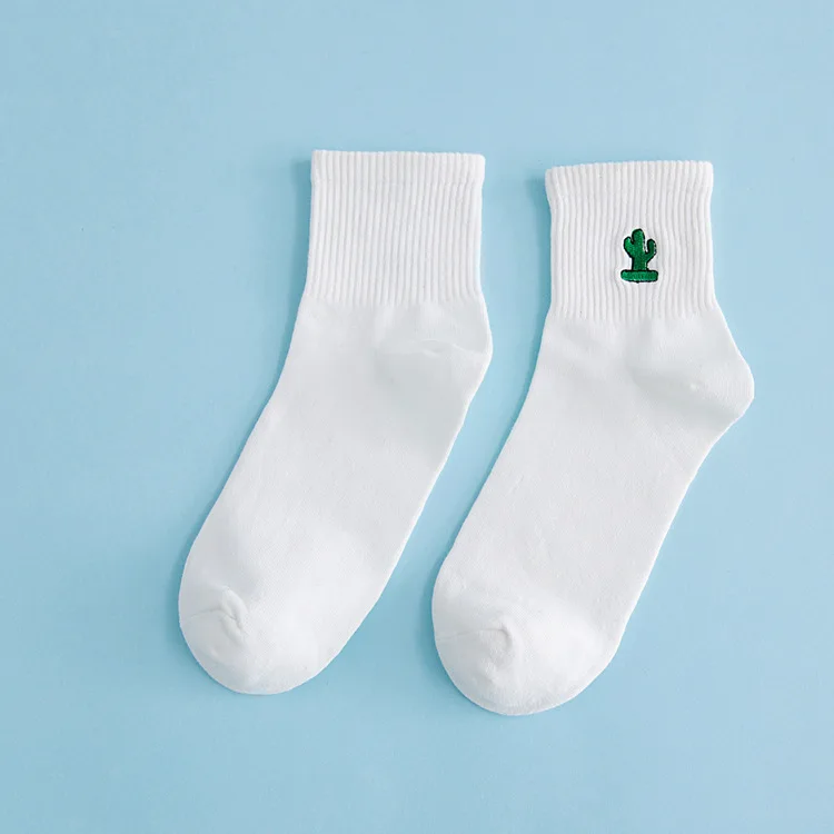 Cute Women Socks Korean Style New Novelty Casual Smiling Face Design Warm Winter Socks Female Floor Sweet Girls Crew Socks Soft
