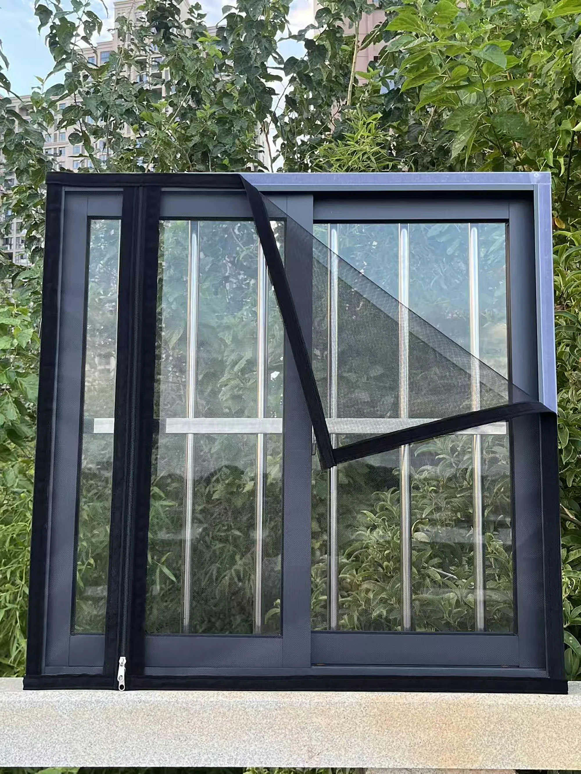 มุ้งกันยุงและแมลงรุ่นใหม่ล่าสุด ดีไซน์ซิปด้านข้าง ติดตั้งง่ายด้วยกาวในตัว และปรับขนาดได้ 1