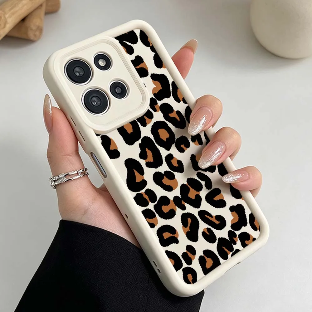 Luxury Leopard Print Cover - Stylish and Durable Phone Case with Fusion Eye Ladder Design
