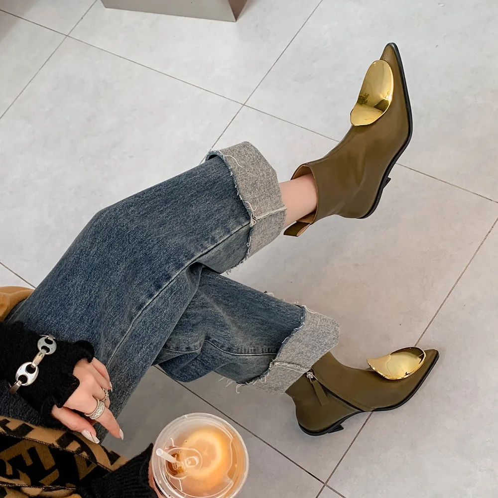 

Metal Buckle Pointed Toe Boots Elegant Fashion Leather Shoes 2023 New Autumn Winter Ankle Boots