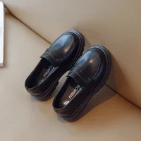 Chaussures en cuir pour enfants de Style britannique pour garçons, mocassins souples rétro noirs pour filles, nouvelle collection printemps 2025 6