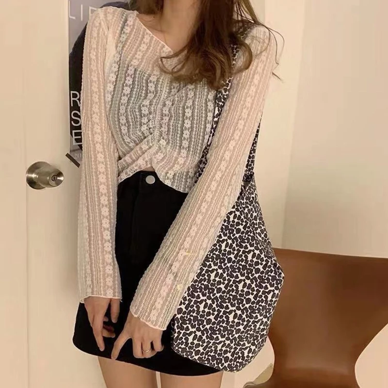 

Sexy Women Solid Lace Crop Tops Sun-proof All-match Beach Bikini Cover-ups Streetwear Long Sleeve Shirt for Summer Daily