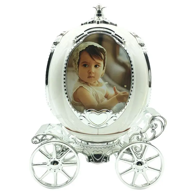 

Carriage Photo Frame Desk-Top Rotating Picture Display Car Music Box Picture Frame Gifts for Valentine's Day Children's Day