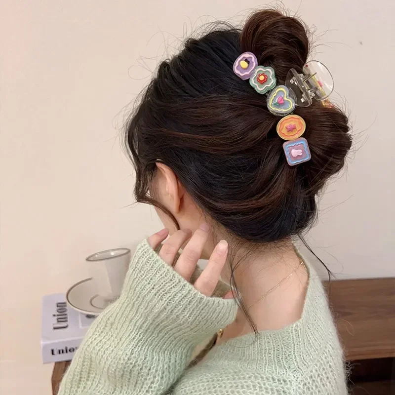 Charming Cartoon Flower Hair Claws: Sweet & Playful Hair Accessories