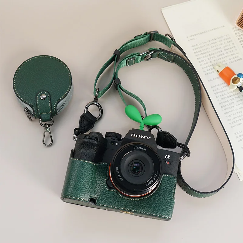 Luxury Leather Baseplate Camera Half Case with Bottom Opening and 1/4 Screw