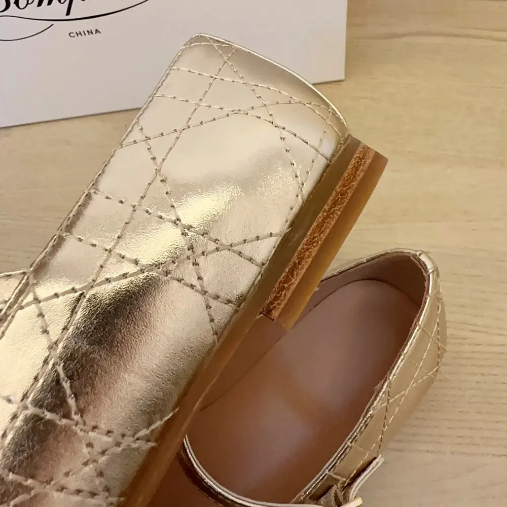 Children Gold Sheep Leather Flat Shoes for Girls