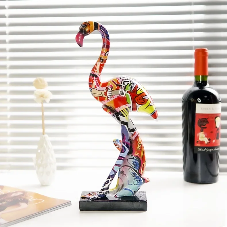 

Graffiti Flamingo Sculpture Home Decor Animal Bird Figurine Nordic Style Resin Flamingo Ornament Desktop Art Crafts