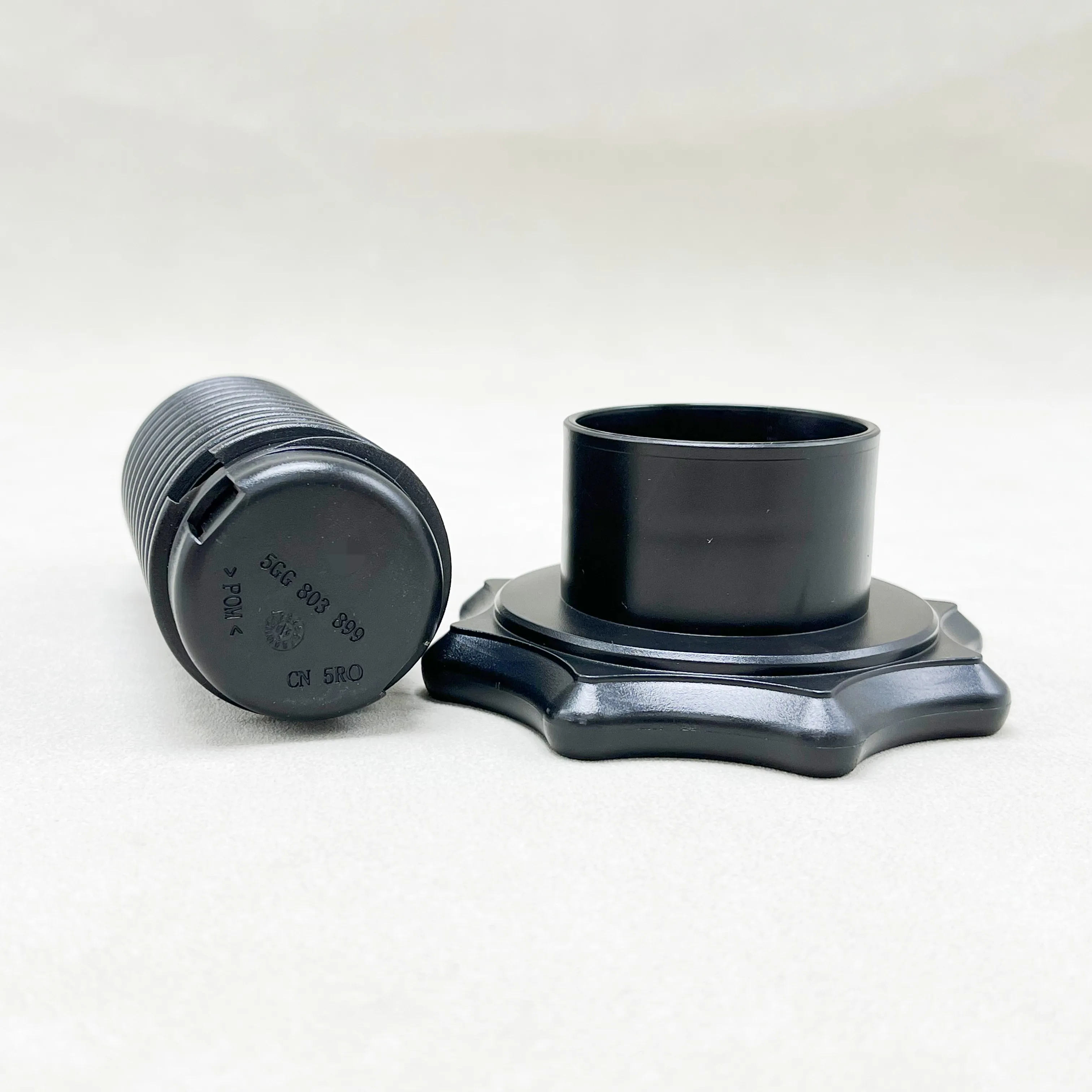 Vis Fixation Pneu Secours 5GG803899 - Compatible VW Golf, Passat, Tiguan, Audi Q3/A3 - ABS Noir, Installation Facile