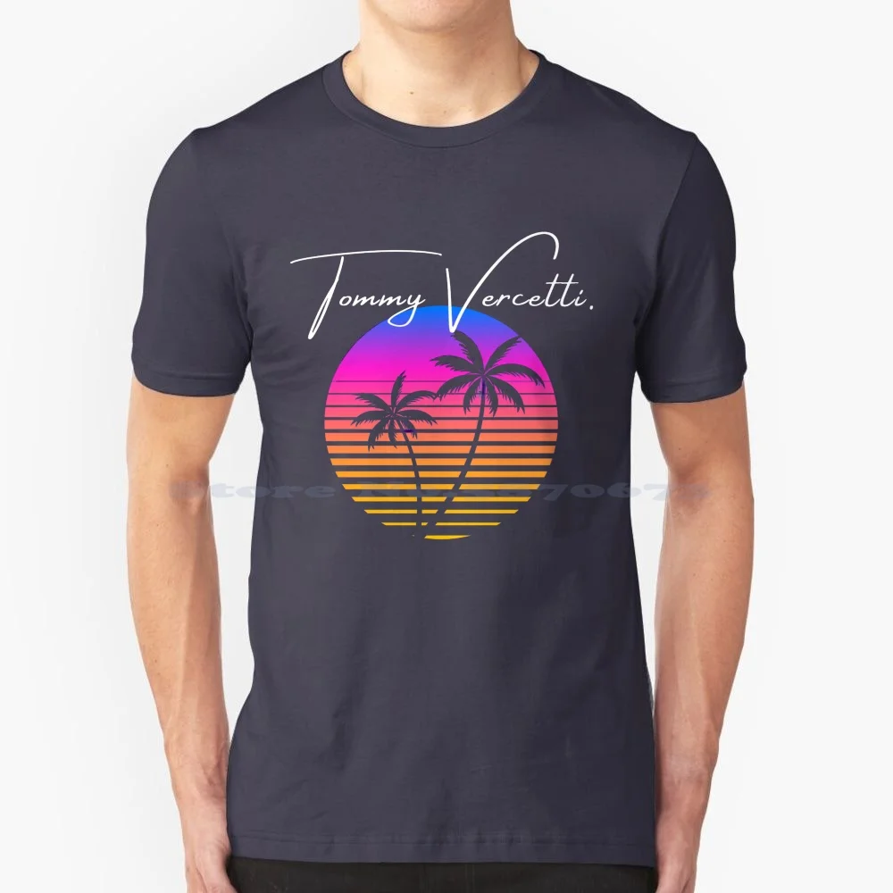 Vercetti T Shirt 100% Cotone Tee Vercetti Grand Theft Auto Vice City Miami City Retro Retowave Synthwave San Andrea 1980S