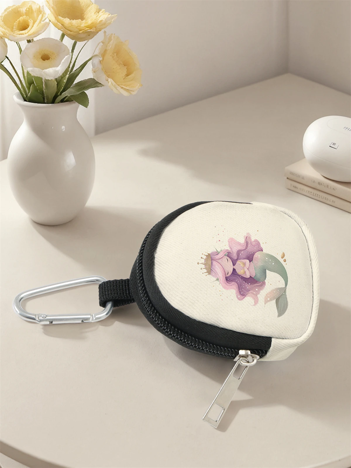 Mermaid pattern printed mini wallet, zipper change bag with hook clip, headphone key bag, suitable for men and women