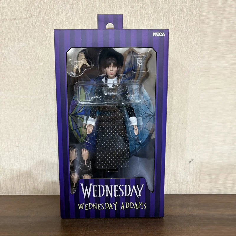 NECA ウェンズデー - ウェンズデー・アダムス（クラシックドレス）8