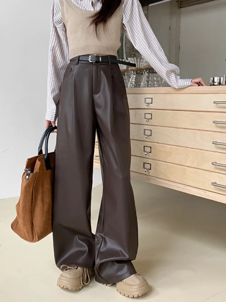 High end black PU leather pants casual pants for women's autumn and winter 2023 new high waisted loose wide leg pants straight