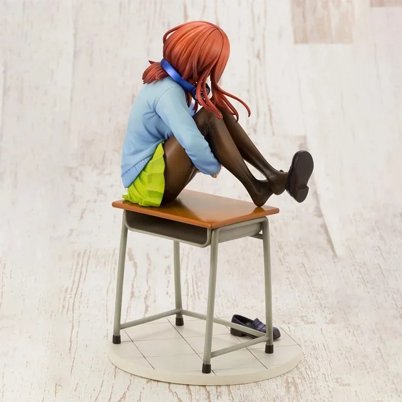 Anime The Quintessential Quintuplets Miku Nakano Collectible PVC Action Figure Doll Gift