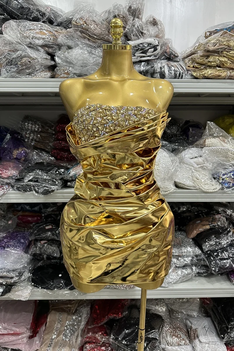 Robe de Soirée Dorée Scintillante - Élégance Glamour