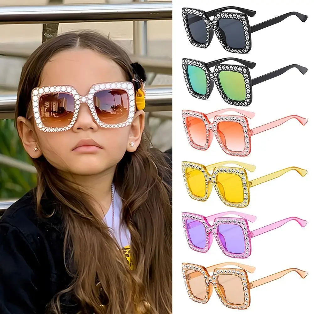

Sparkling Crystal Children Sunglasses Retro Diamond Rhinestone Girls Shades Eyewear for Beach/Travel/Party