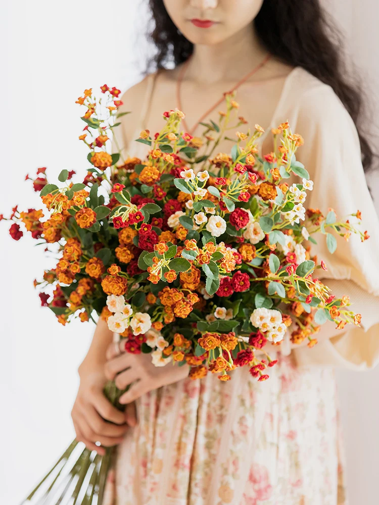 

High End Rose Flowers Light Luxury Nordic Dining Table Artificial Flower Decoration Floral Living Room Simulation Bouquet